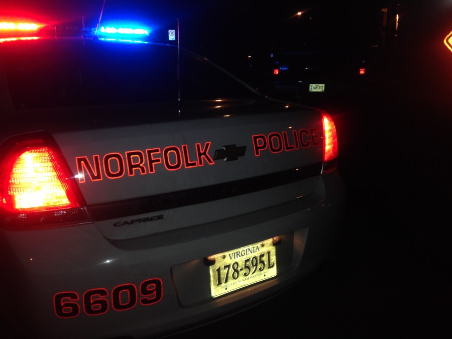 norfolk-police-generic-at-night_526039