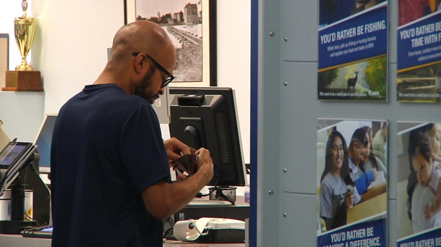 dmv-counter_1530192306066.jpg