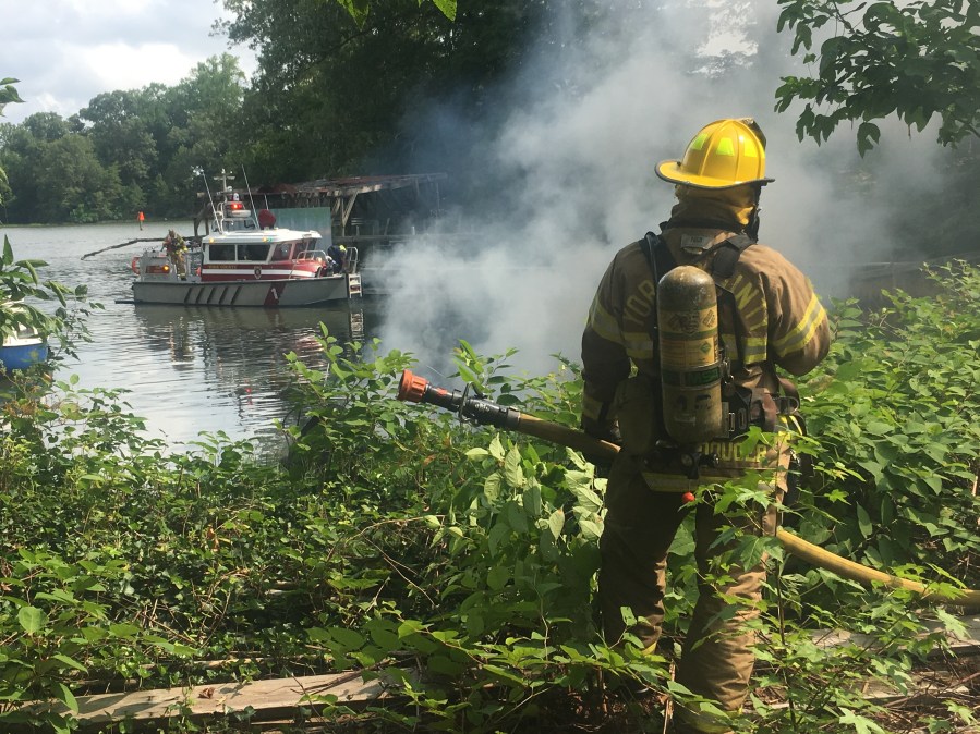 York Boat Fire 1.jpg