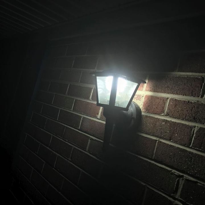 porch light_1531967455686.jpg.jpg