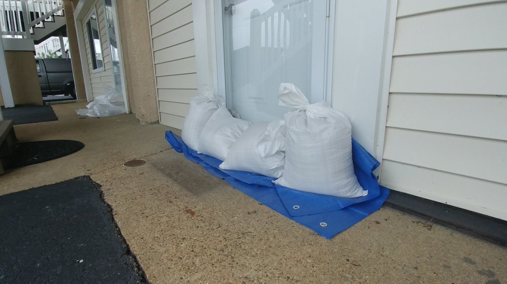 sandbags_1536978238982.jpg