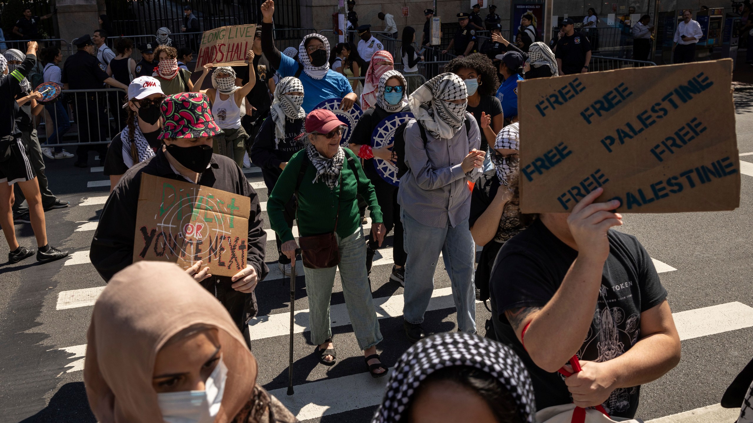 Pro-Palestinian supporters march to Barnard College during the picket line outside Columbia University, Tuesday, Sept. 3, 2024, in New York. (AP Photo/Yuki Iwamura)