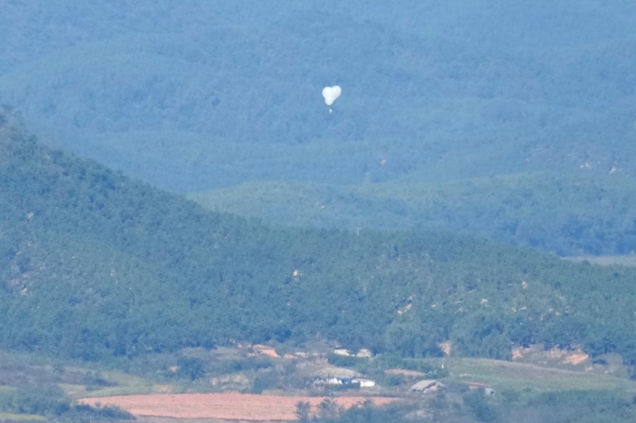 FILE - North Korean balloons are seen from the Unification Observation Post in Paju, South Korea, near the border with North Korea, Friday, Oct. 4, 2024. (AP Photo/Lee Jin-man, File)