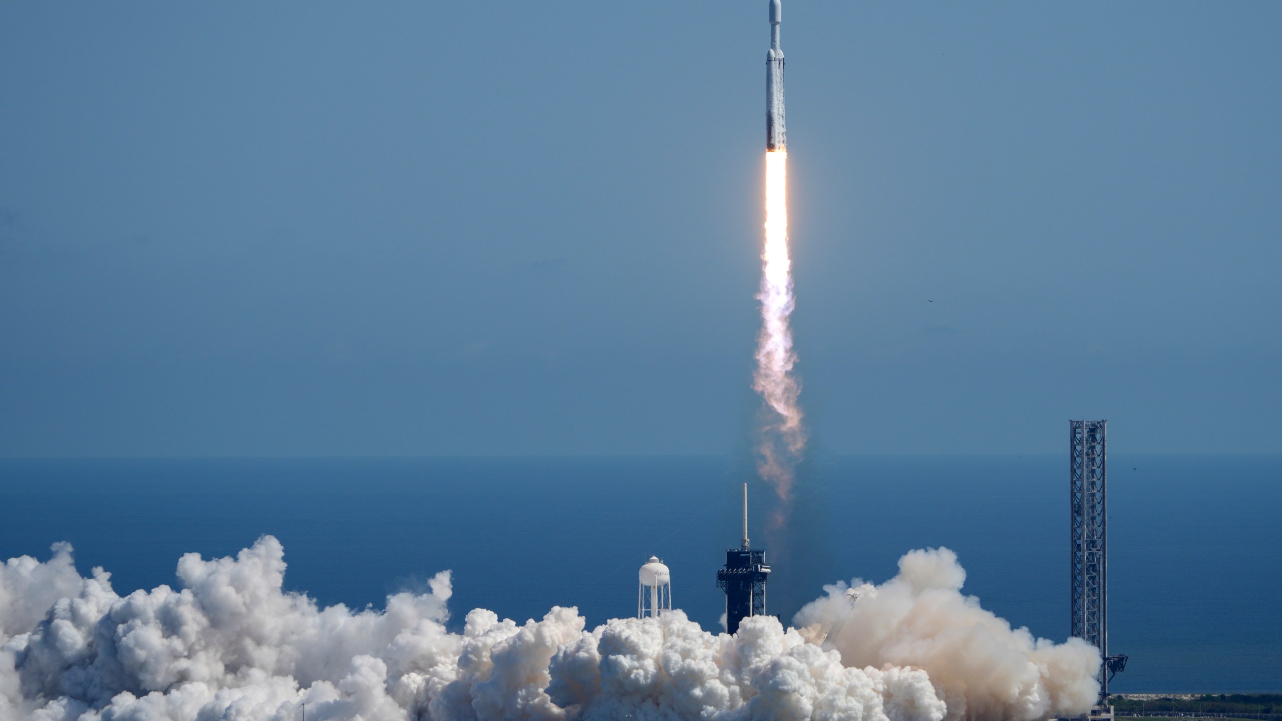 A SpaceX Falcon Heavy rocket with a NASA spacecraft bound for Jupiter lifts off from pad 39A at the Kennedy Space Center Monday, Oct. 14, 2024 in Cape Canaveral, Fla. (AP Photo/John Raoux)