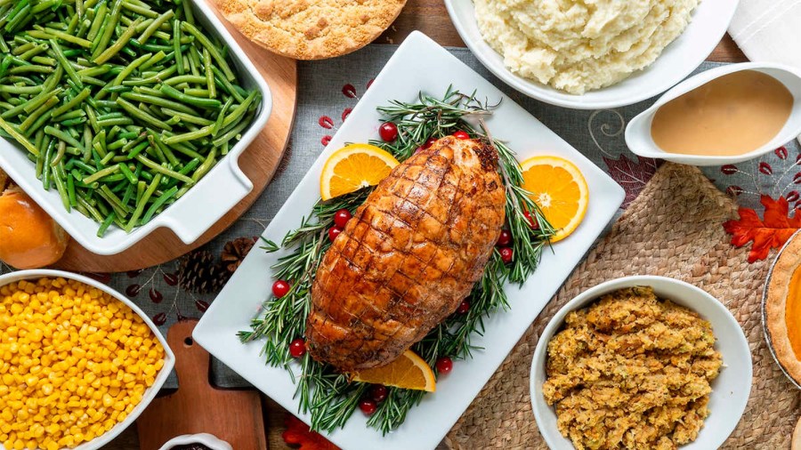 Costco / Costco’s giant Thanksgiving dinner kit is here