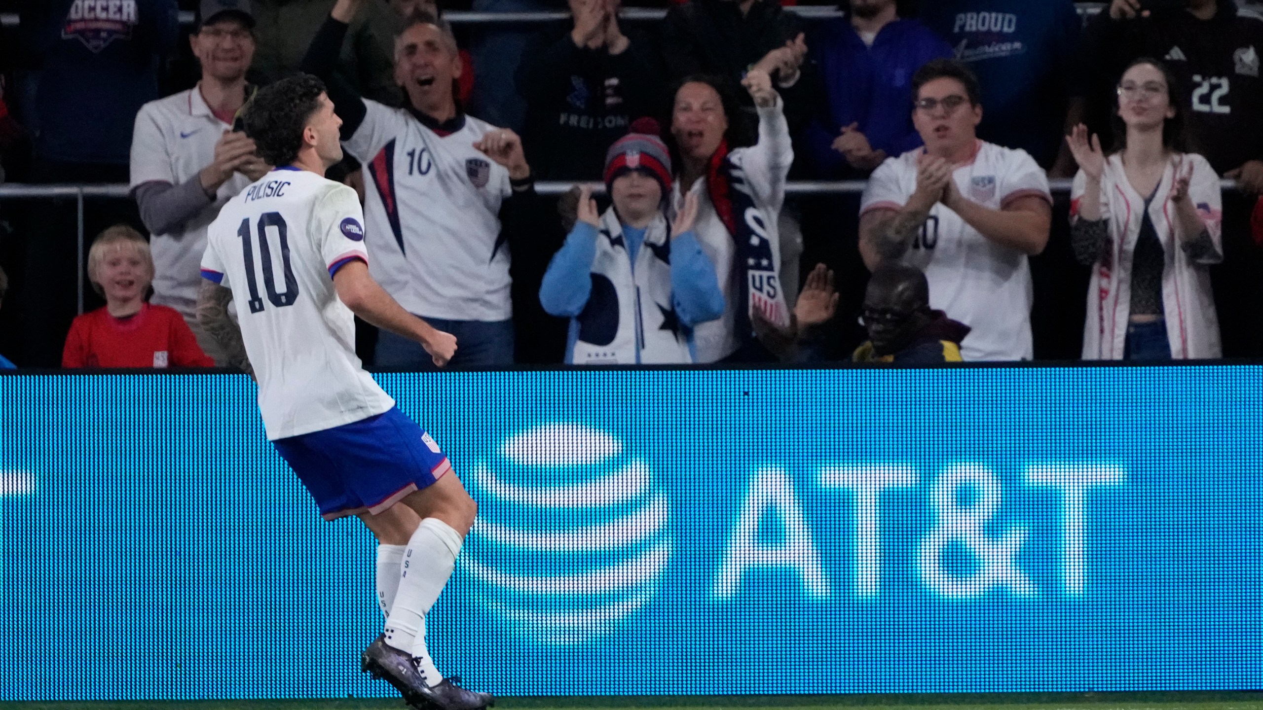 United States' Christian Pulisic (10) celebrates after scoring during the first half in a CONCACAF Nations League quarterfinal second leg soccer match against Jamaica Monday, Nov. 18, 2024, in St. Louis. (AP Photo/Jeff Roberson)