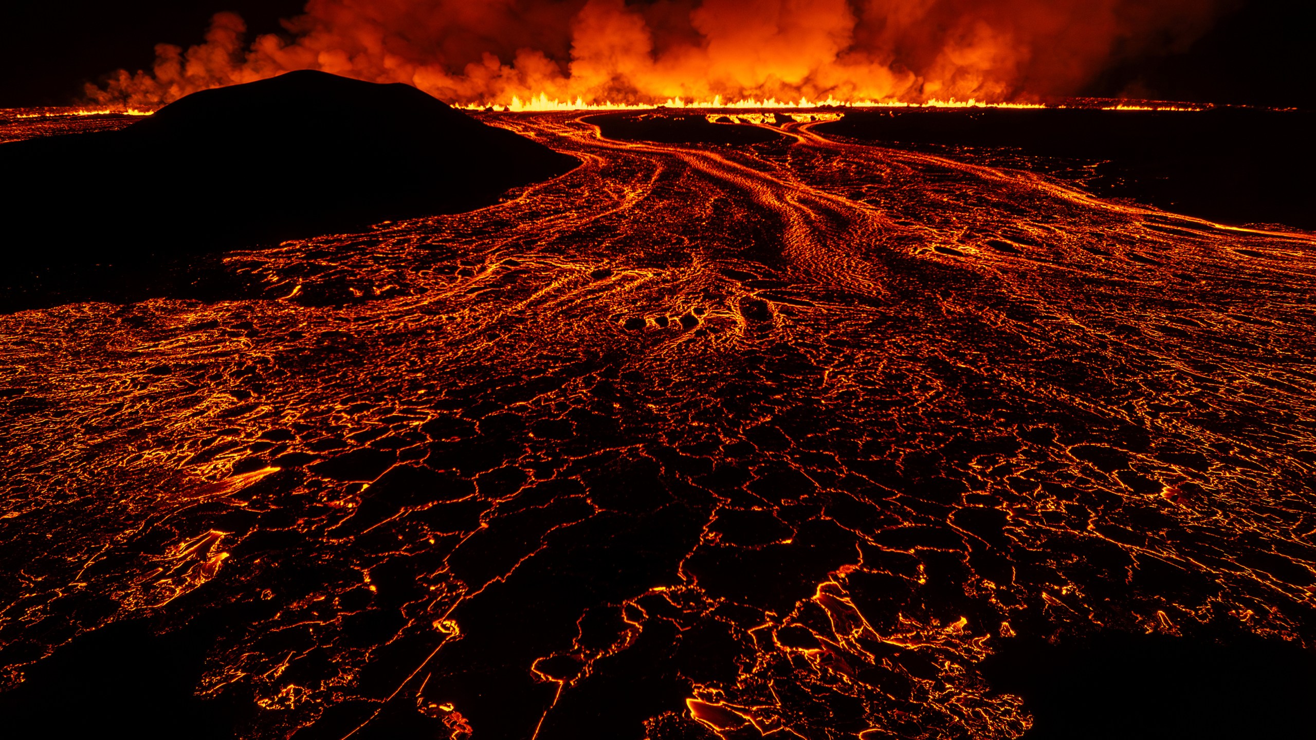 A new volcanic eruption that started on the Reykjanes Peninsula in Iceland, Wednesday, Nov.20, 2024. (AP Photo/Marco di Marco)